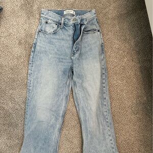 Abercrombie high rise 90’s straight Jean